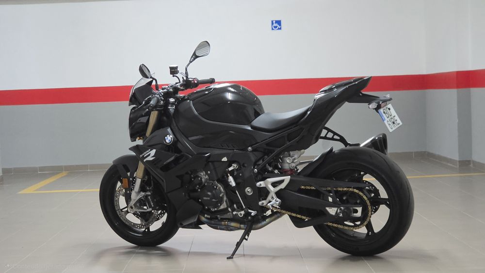 BMW  S 1000 R Akrapovic titanium