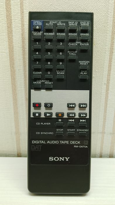 SONY RM-D670A DAT Digital Audio Tape Deck