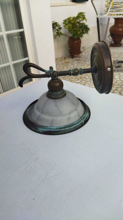 Candeeiro tipo aplique