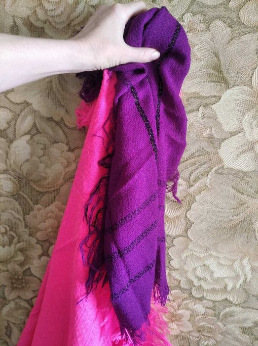 Платок классический красивый фиолетовый лиловый с бахромой