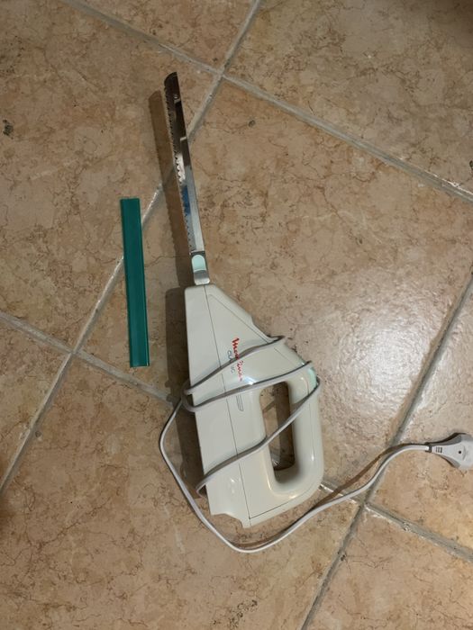 Faca eletrica como nova