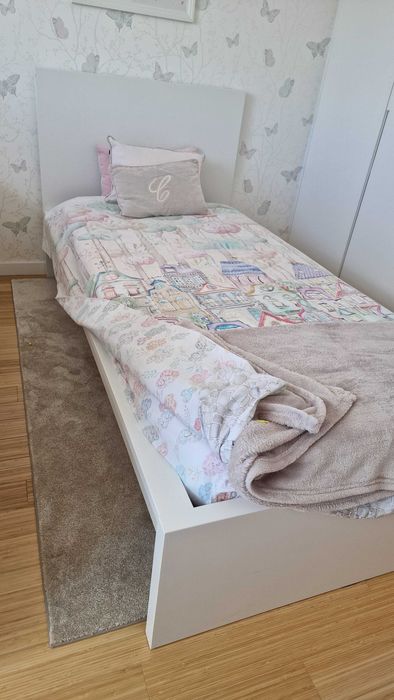 Estrutura de cama +Estrado de ripas Ikea64398362901889121