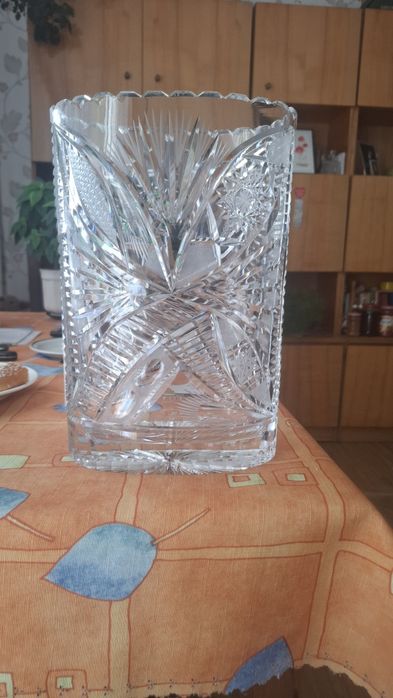 Kryształowy wazon retro PRL  Masywny ciężki kryształ  Klasyk designu