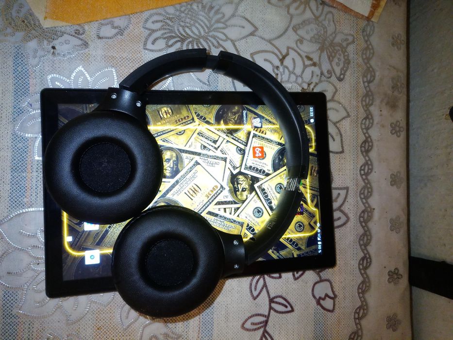 Планшет Pad 7Pro + безлім інтернет + навушники безпровідні