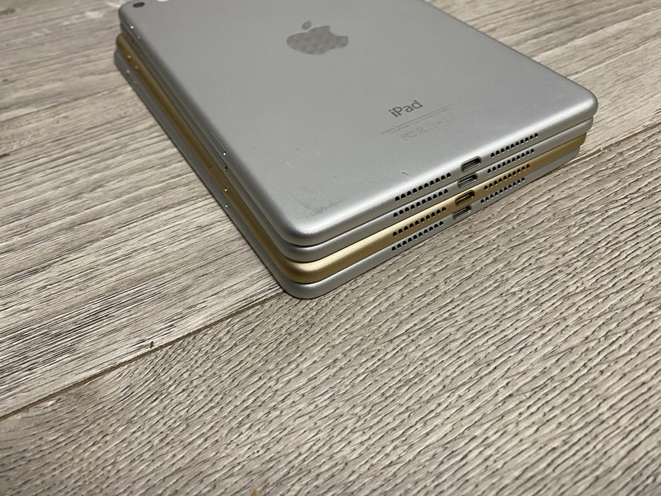 iPad mini 4 лот запчастини