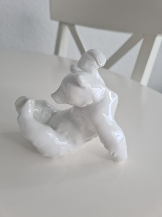 Porcelanowy niedźwiadek KPM figurka