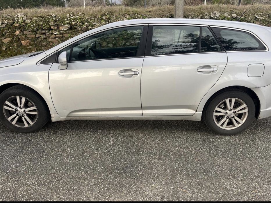 Carrinha toyota avensis