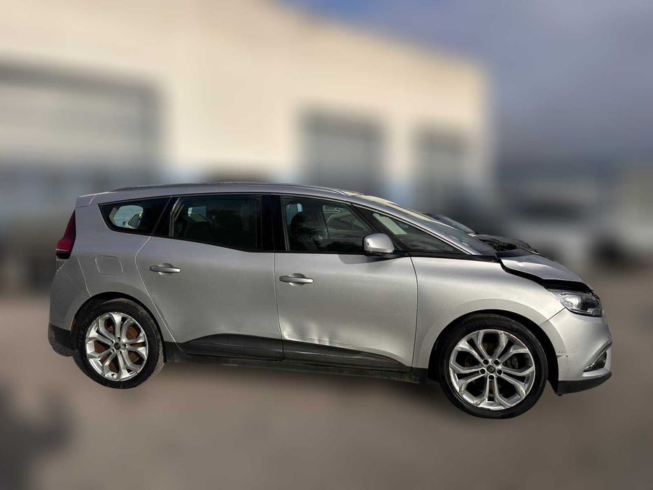 Renault Grand Scenic 1.6 DCI 130cv 7 Lug de 2018 Salvado