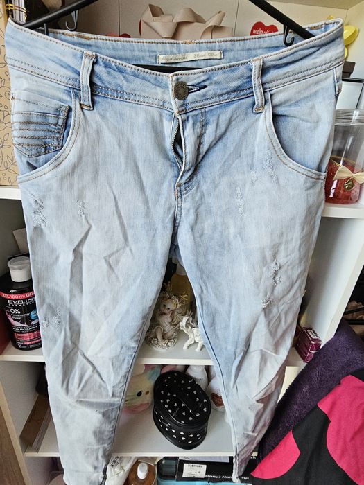 Jeansy stradivarius