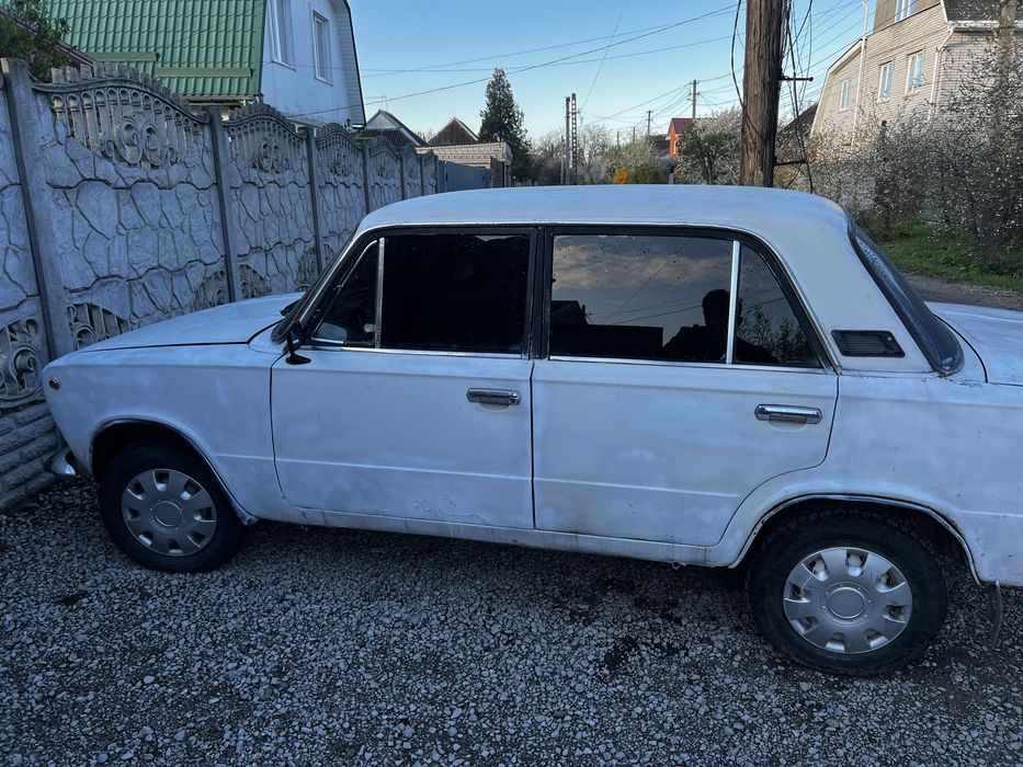 Ваз 21011 в хорошем состояние