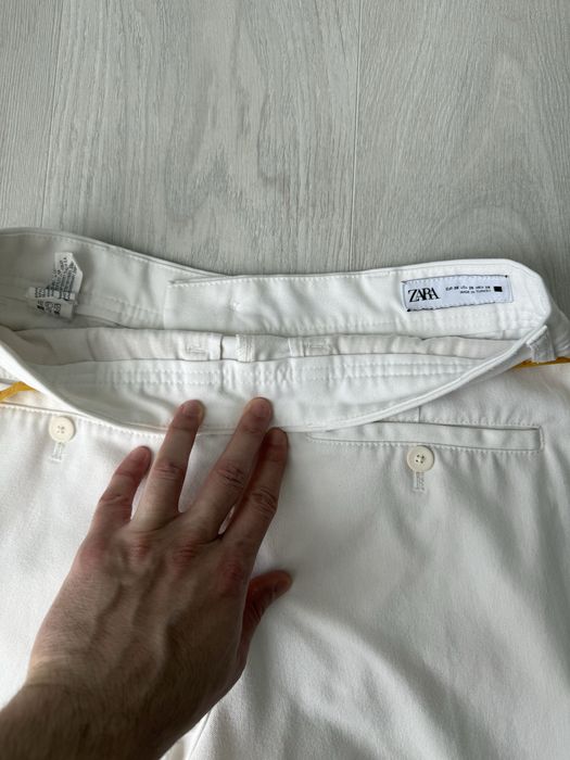 Чоловічі білі брюки zara