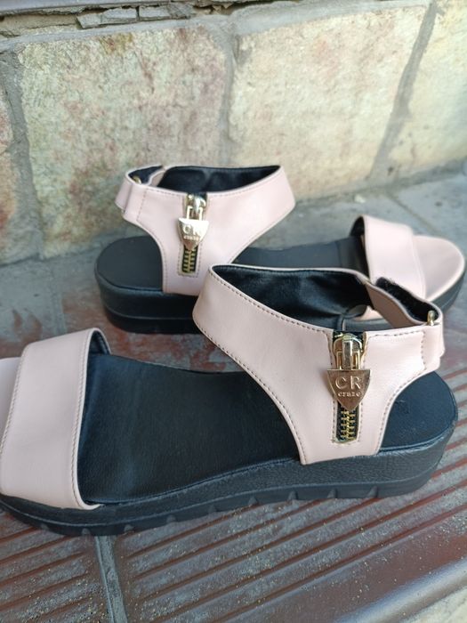 Жіночі босоніжки 37 розмір