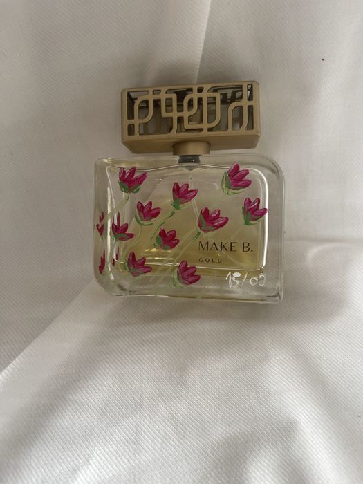 Frasco de perfume pintado à mão – presente elegante e personalizado