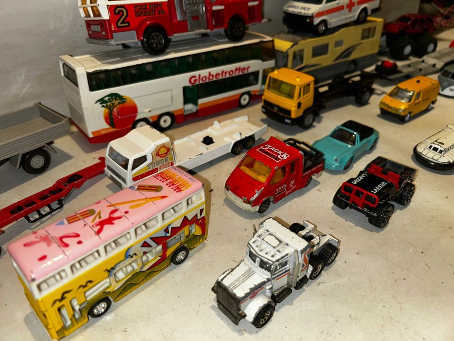 Autka,samochodziki MATCHBOX,Siku,MAJORETTE,Welly - 20 sztuk