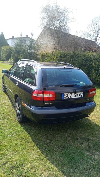 Sprzedam-Volvo V40 1.9TD