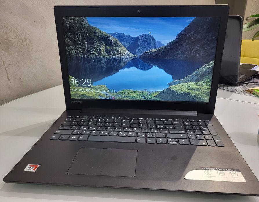 Lenovo ideapad 320 15AST