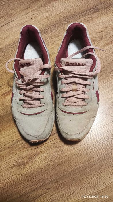 Buty Reebok używane - na budowe, do biegania. Stan zadowalający