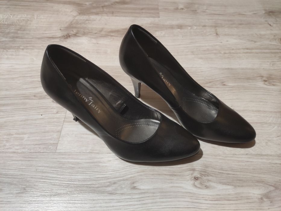 Czarne czółenka damskie na szpilce rozmiar 36