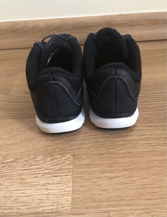 Adidasy Nike r.36