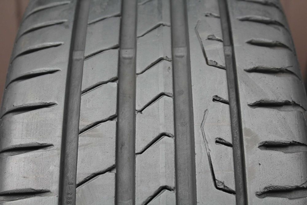215 55 R17 Continental Premium Contact 7