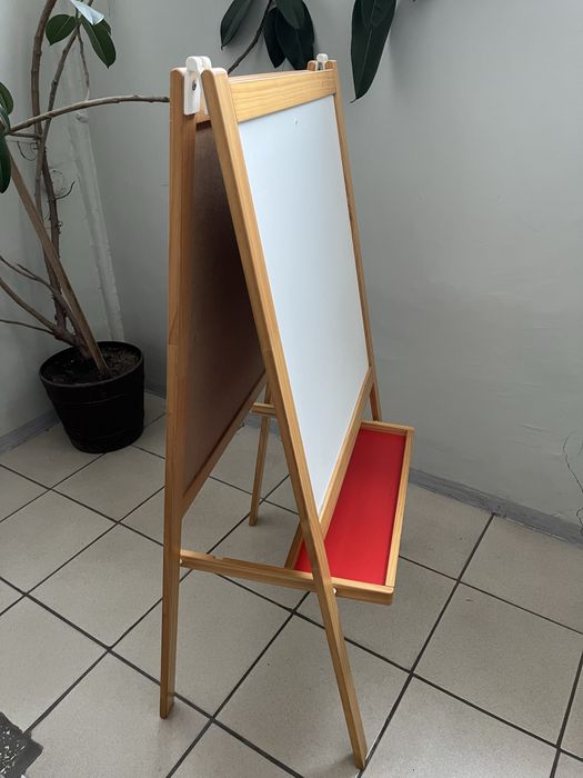 Мольберт IKEA для малювання