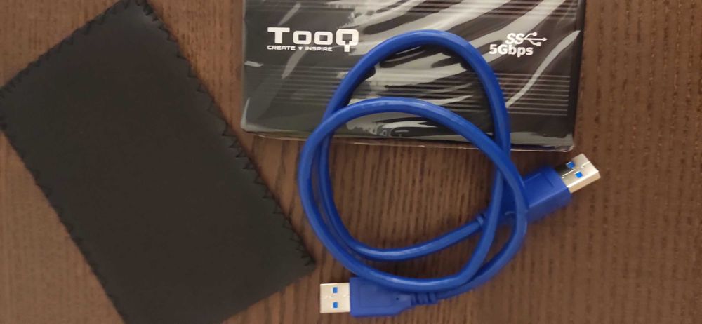 500GB External Drive USB 3.2 Like New64283968483330122