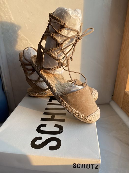 Nowe oryg sandały espadryle rzymianki skórzane firmy Schutz 39 nude
