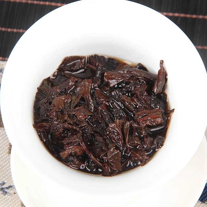 Чай Шу пуэр 2018 года •❱❱ Чэнь Сян классический ❰❰• кирпичик 50г