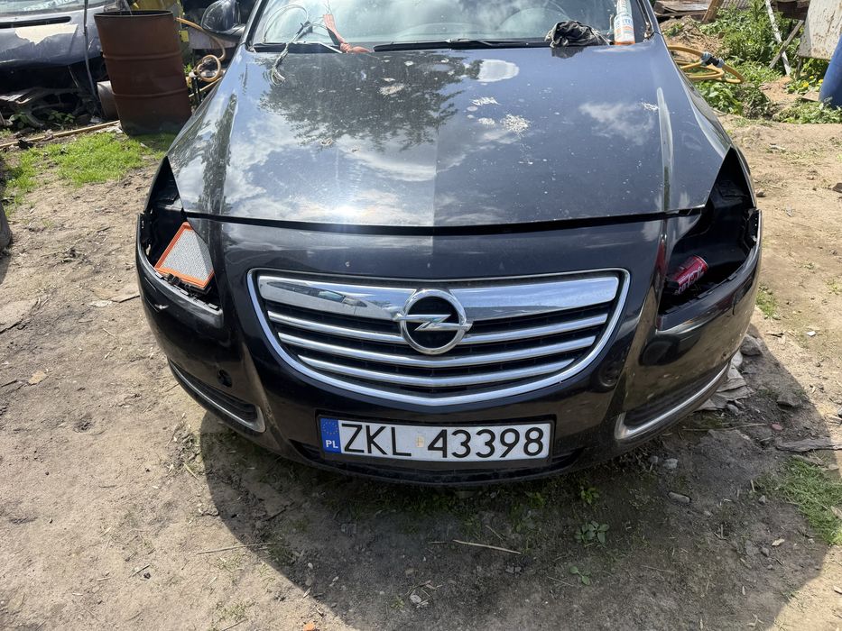 Opel insignia na czesci 2,0d zatarty