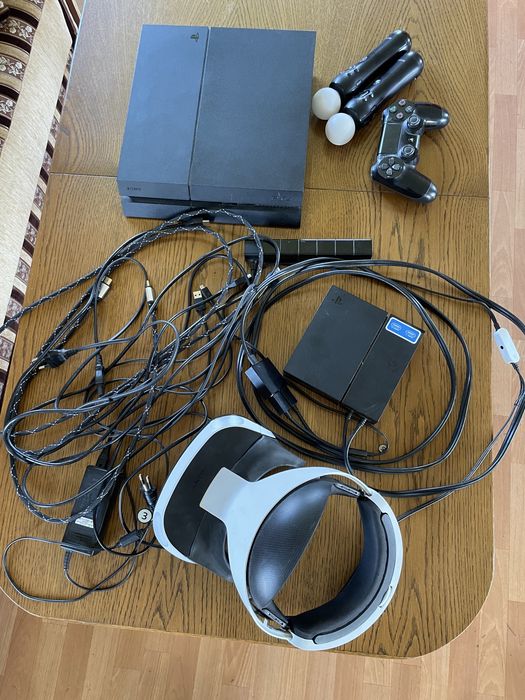 Konsola PS4 1TB i PS VR
