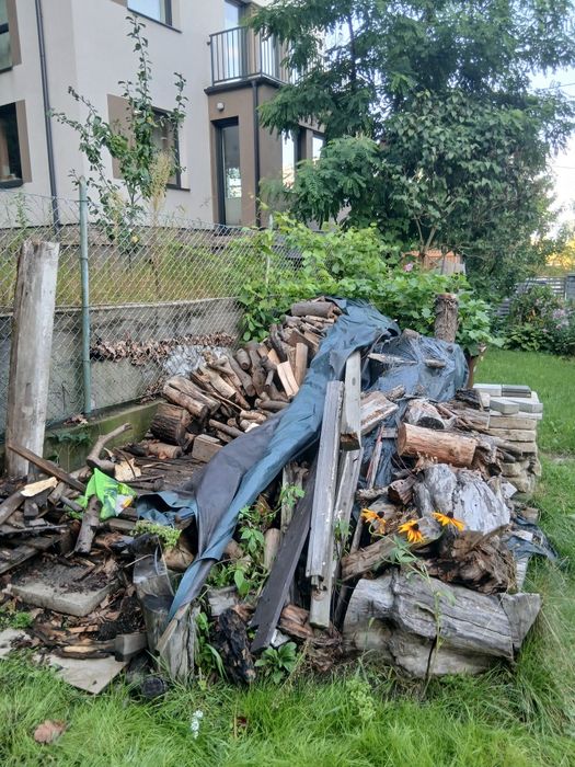 Drewno na opał + kilka płyt betonowych