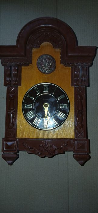 Годинник з зозулею Маяк.Не комплектний