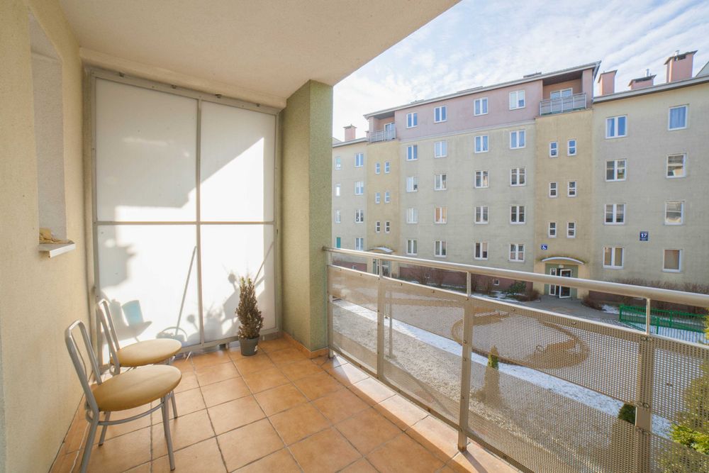 Do wynajęcia mieszkanie blisko UWM (2 pokoje, balkon)
