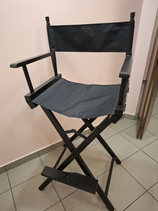 Krzesło hoker do makijażu