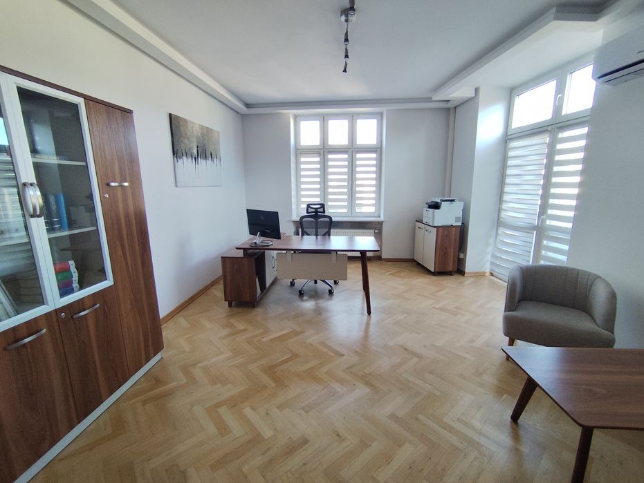 Pokój biurowy/lokal na kancelarię