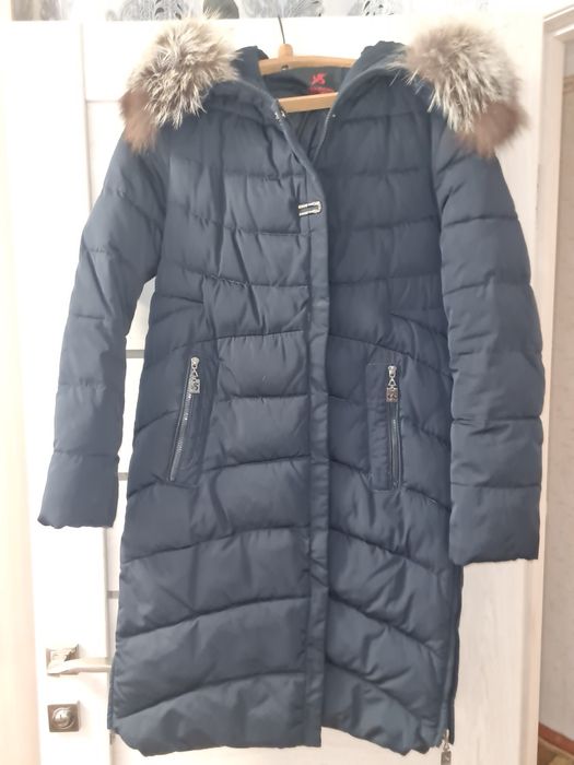 Жіноча куртка пуховик