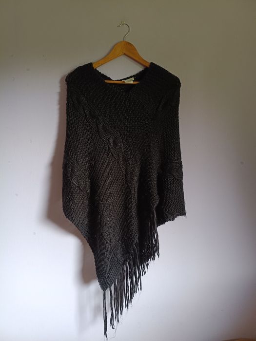 Ponczo czarne marki Faded Glory, one size