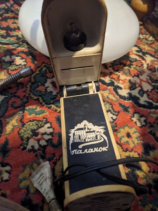 Лампы,бра,люстры,плафоны.