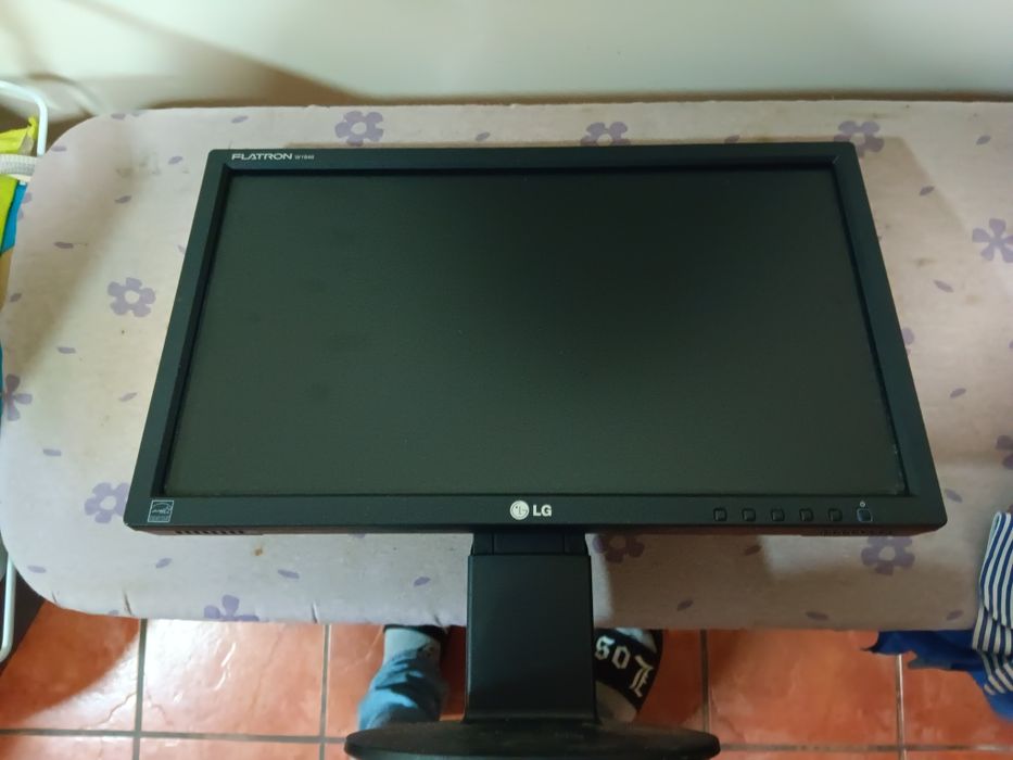 Vendo monitor LG 19 polegadas
