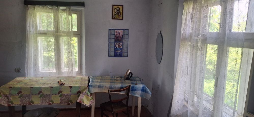 Будинок в с.Вишнів, Івано-Франківська  обл.,Рогатинський  р-н.