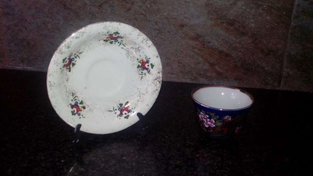 Prato decorativo e taça