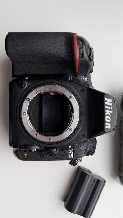 Nikon D 750 , FX