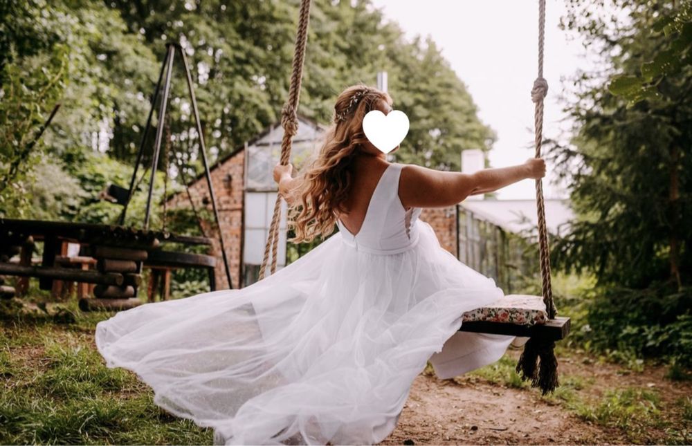 Biała, klasyczna suknia ślubna, tiul  L / XL 178cm i mniej