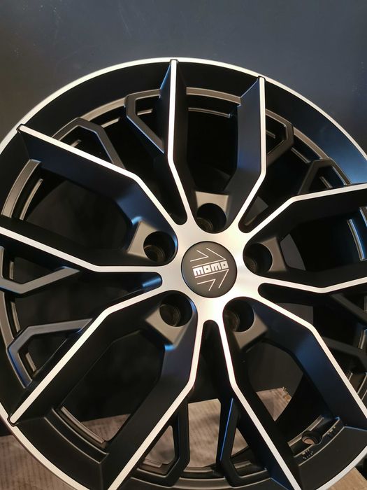 Легкосплавний диск MOMO Massimo R17 7,5J 5x112 ET40 DIA79,6 Matt Black Polished