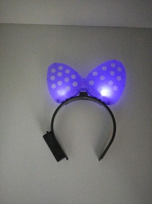 Fioletowa świecąca opaska do włosów na głowę