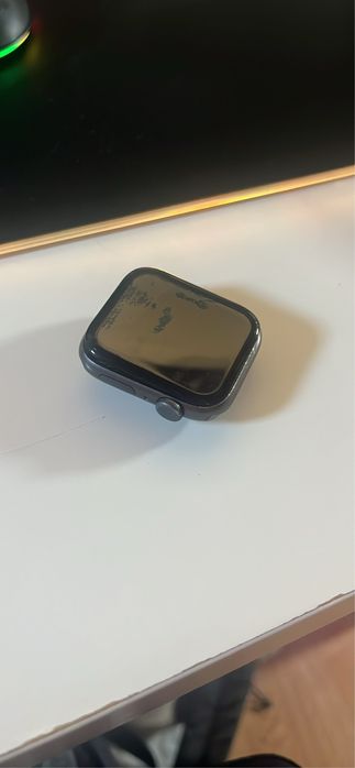 Apple watch SE 44mm 2020