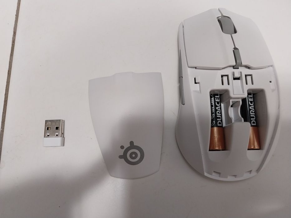 Myszka gamingowa SteelSeries Rival 3 Wireless Gen 2 biała





3.5
3.5 gwiazdek5