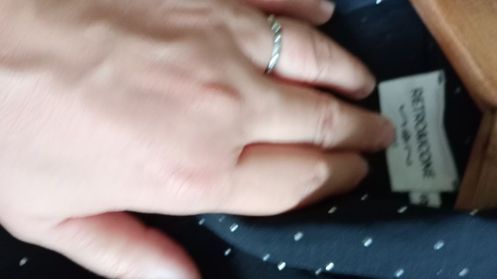 Bluzka damska rozmiar S z cekinami