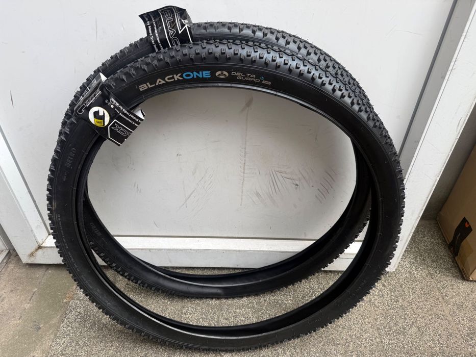 Dwie opony Black One Trek King 26x2,10 60 TPI wkładka antyprzebic 1 mm