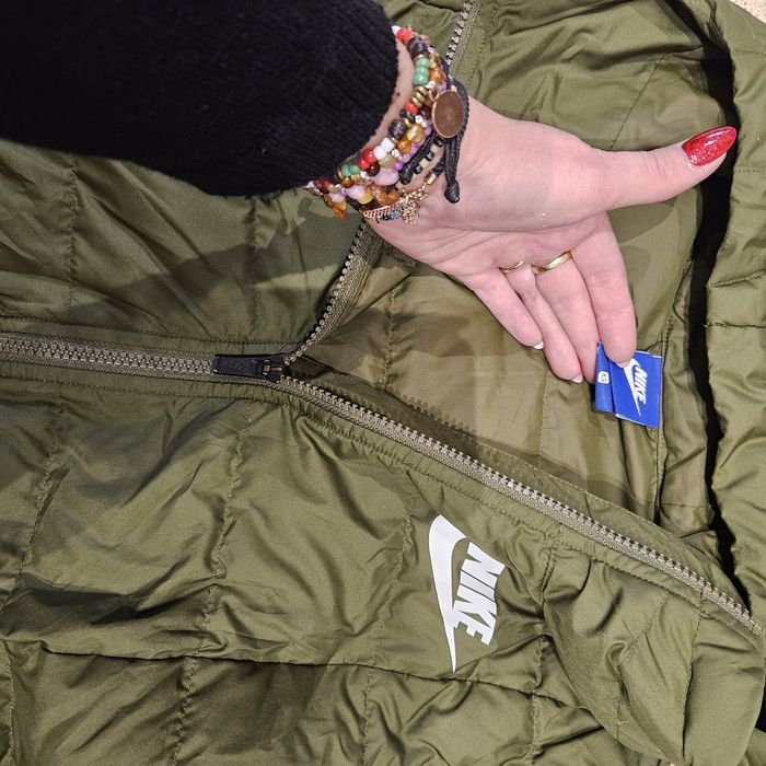 Kurtka puchowa Nike XS zielona/khaki
